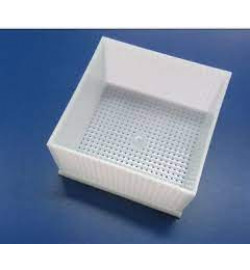 Форма для сыра (кубическая перфорированная полимерная 120х120х58 мм)